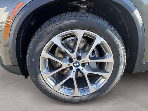 New 2026 BMW X5 xDrive40i AWD/4WD image 14