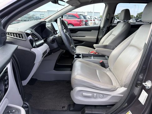 Used 2022 Honda Odyssey Touring image 10