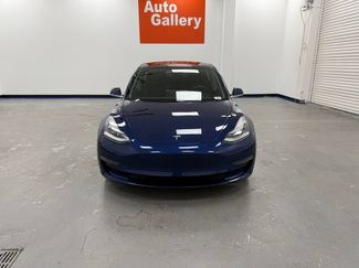 Used 2018 Tesla Model 3 Long Range video 2