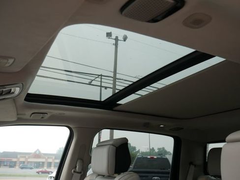 Used 2025 RAM 1500 Tungsten w/ Trailer Tow Group AWD/4WD image 3