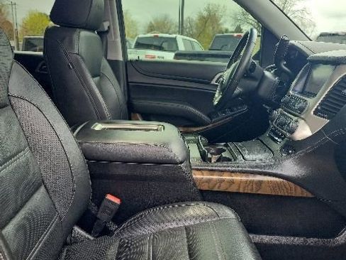Used 2018 GMC Yukon Denali w/ Open Road Package AWD/4WD image 22