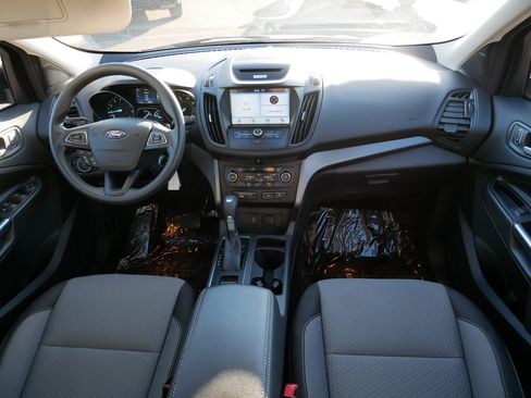 Used 2017 Ford Escape SE w/ Equipment Group 201A AWD/4WD image 10