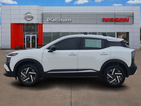 New 2026 Nissan Kicks SV FWD image 3