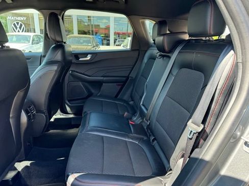 Used 2024 Ford Escape ST-Line w/ Tech Pack #1 AWD/4WD image 11