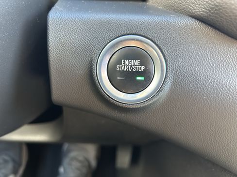 Used 2023 GMC Terrain SLE w/ Driver Convenience Package AWD/4WD image 34