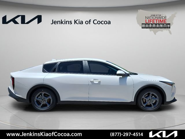 New 2026 Kia K4 FWD image 3