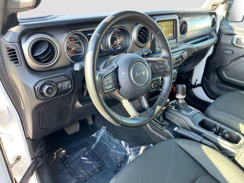 Used 2021 Jeep Wrangler Unlimited Sport AWD/4WD image 16