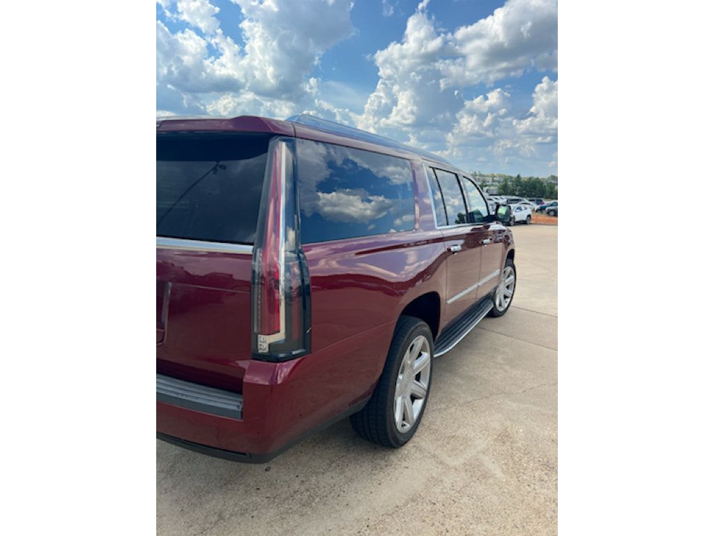 Used 2020 Cadillac Escalade ESV Premium Luxury AWD/4WD image 3