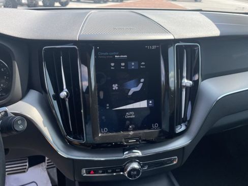 Used 2019 Volvo XC60 T5 R-Design w/ Protection Package Premier FWD image 16