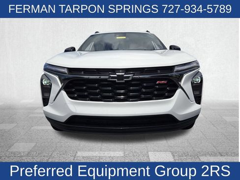 Used 2025 Chevrolet Trax RS w/ Sunroof Package FWD image 6