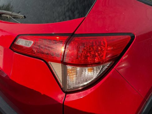 Used 2016 Honda HR-V EX-L image 10