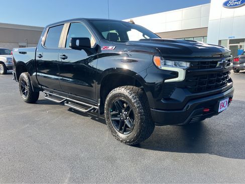 Used 2022 Chevrolet Silverado 1500 LT Trail Boss w/ LT Trail Boss Premium Package image 1