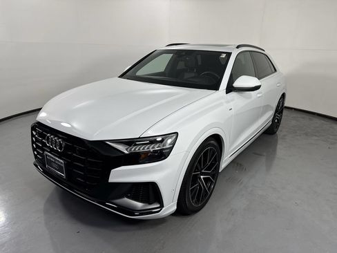 Used 2021 Audi Q8 Prestige AWD/4WD image 25
