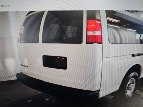 Used 2023 Chevrolet Express 3500 LS image 3
