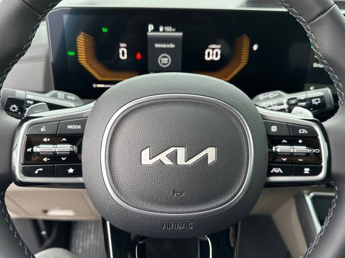 New 2026 Kia Carnival EX image 25