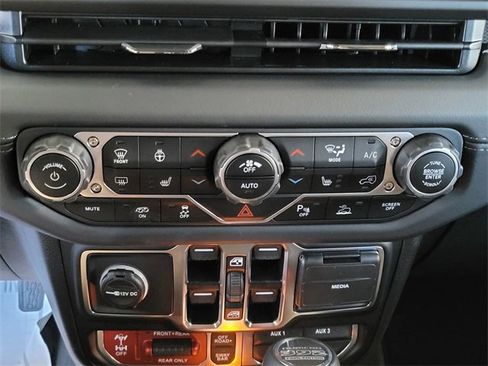 New 2025 Jeep Wrangler Unlimited Rubicon 392 image 23