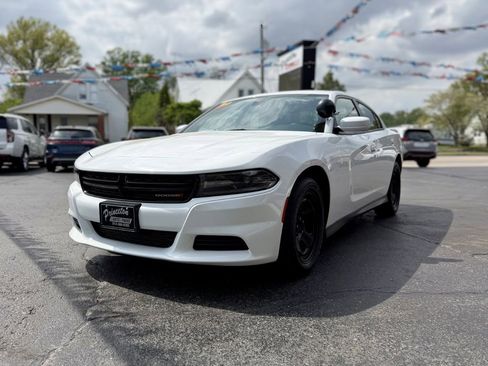 Used 2021 Dodge Charger Police RWD image 4