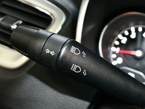 Used 2019 Jeep Compass Latitude w/ Popular Equipment Group image 27