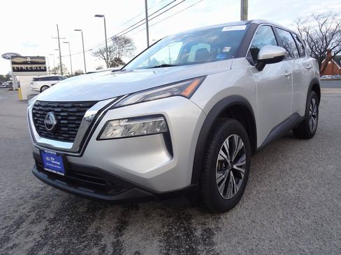 Used 2022 Nissan Rogue SV image 8
