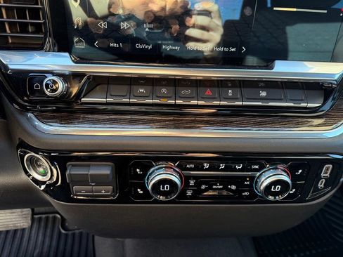 Used 2025 GMC Sierra 1500 Elevation AWD/4WD image 19