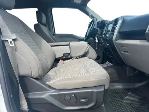 Used 2020 Ford F150 XLT w/ Equipment Group 302A Luxury AWD/4WD image 13
