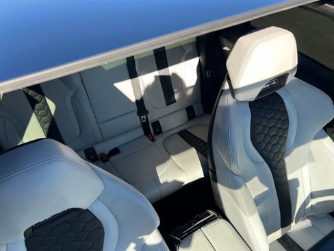 Used 2022 BMW X6 M image 18