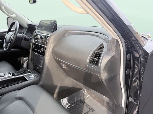 Used 2021 Nissan Armada SV w/ SV Appearance Package image 54