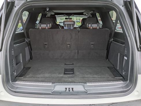 Used 2023 Lincoln Navigator L Reserve image 13
