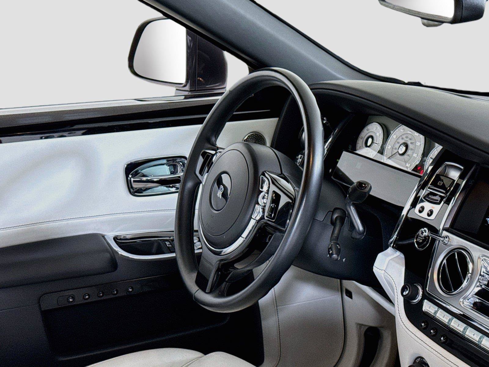 Used 2019 Rolls-Royce Ghost RWD image 35