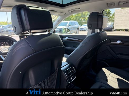 Used 2019 Audi Q5 2.0T Premium Plus w/ Premium Plus Package AWD/4WD image 21