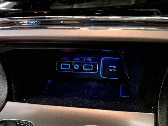 Used 2020 Jeep Grand Cherokee Overland AWD/4WD image 31
