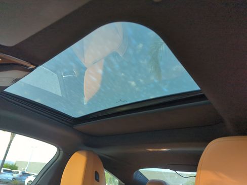 Used 2025 BMW 430i Coupe w/ M Sport Package image 28