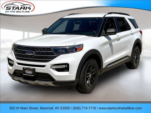 Used 2020 Ford Explorer XLT w/ Equipment Group 202A AWD/4WD image 3