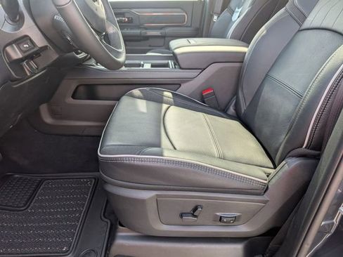 New 2026 RAM 3500 Limited AWD/4WD image 13