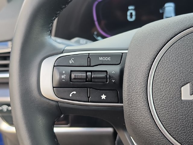 Certified 2025 Kia Sportage EX FWD image 19