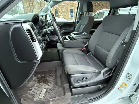 Used 2018 Chevrolet Silverado 1500 LT w/ LT Eassist Package image 14