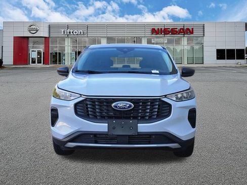 Used 2025 Ford Escape Active AWD/4WD image 2