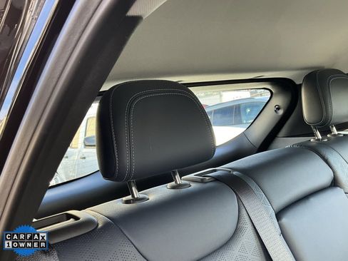 Used 2022 Chevrolet Bolt EUV LT w/ Convenience Package image 51