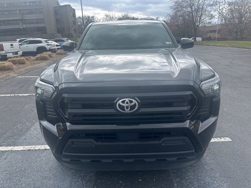 Certified 2025 Toyota Tacoma SR image 2
