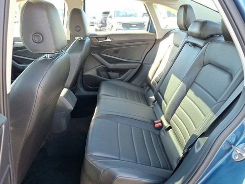 Used 2021 Volkswagen Jetta SE image 13