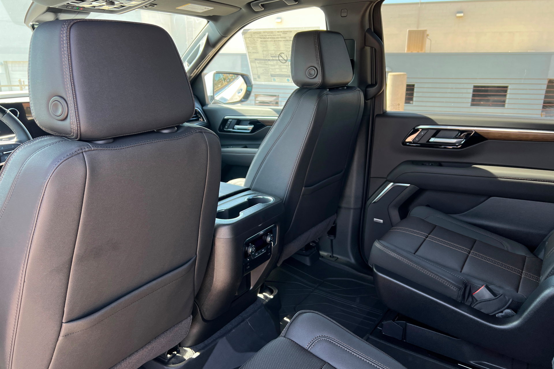 New 2026 Chevrolet Suburban High Country AWD/4WD image 20