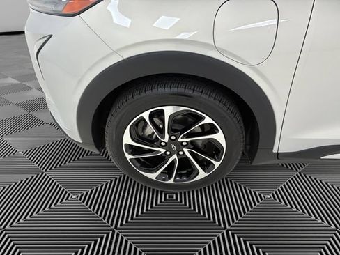 Certified 2022 Chevrolet Bolt EUV Premier FWD image 9