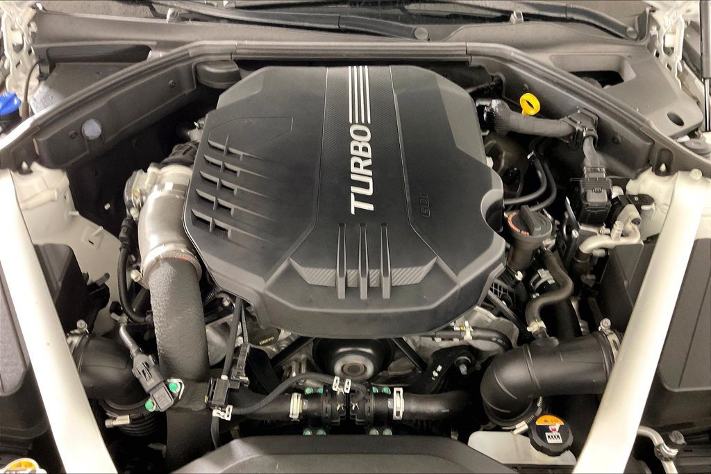 Used 2023 Genesis G70 3.3T w/ Sport Prestige Package RWD image 9