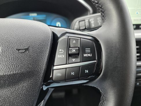 Used 2023 Ford Escape Platinum AWD/4WD image 19