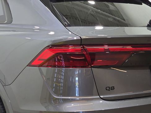 Used 2025 Audi Q8 Prestige w/ Prestige Package AWD/4WD image 35