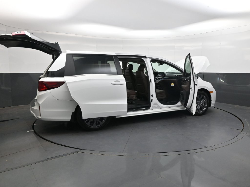 New 2027 Honda Odyssey Touring image 32