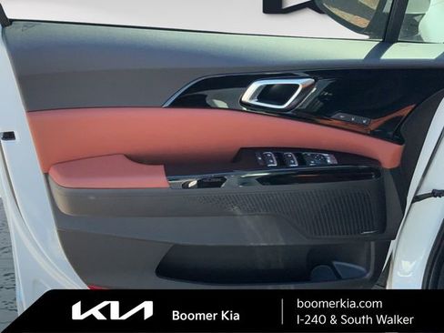 Used 2024 Kia Carnival SX Prestige image 17