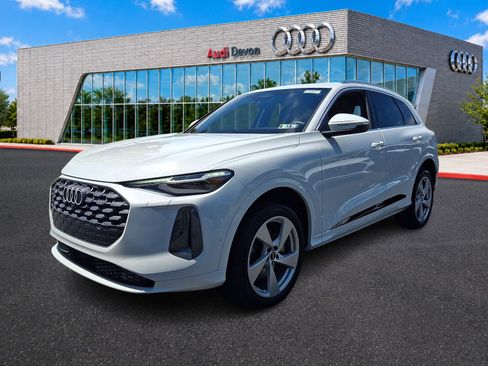 Used 2025 Audi Q5 Premium Plus w/ Premium Plus AWD/4WD image 3