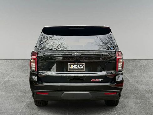 Used 2024 Chevrolet Suburban RST w/ Luxury Package image 11