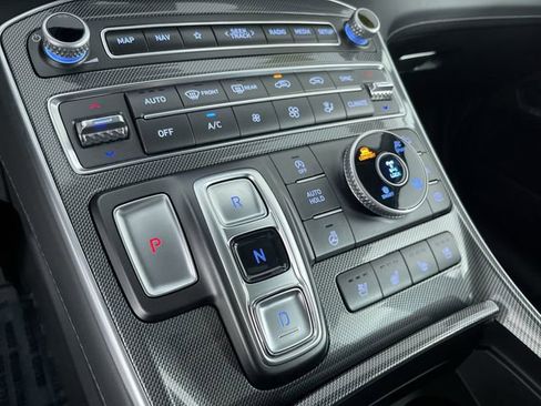 Used 2023 Hyundai Santa Fe Limited image 31